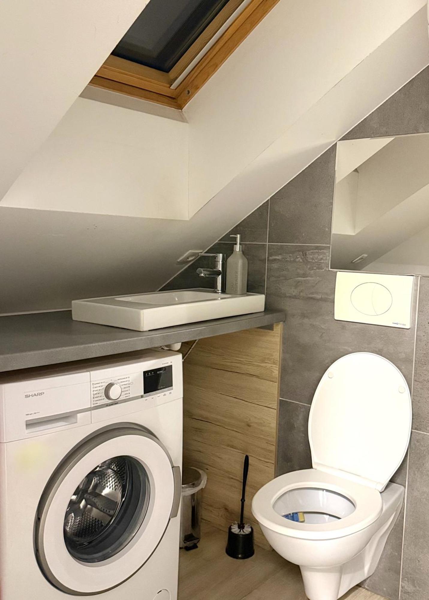 Khan Apartments Λιουμπλιάνα Εξωτερικό φωτογραφία